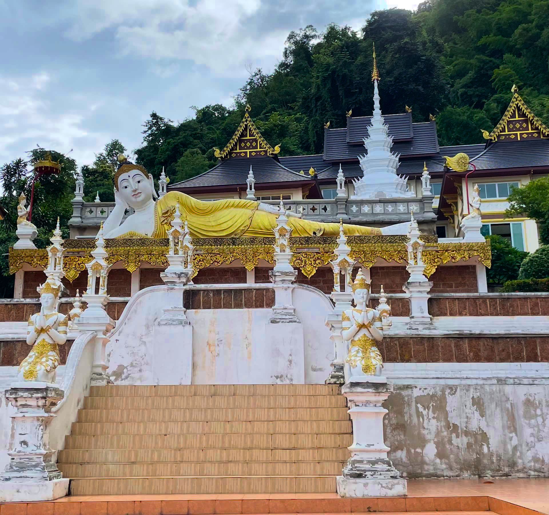Reclining Buddha